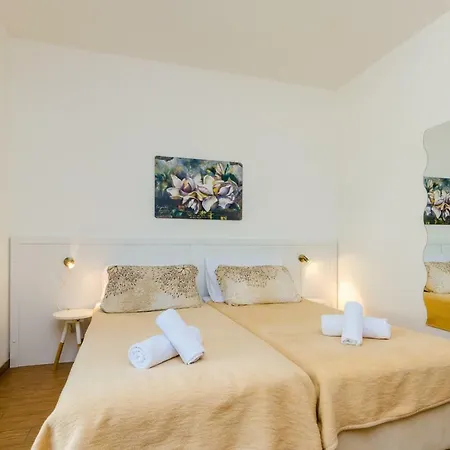 Apartment Leona V1 Gruda